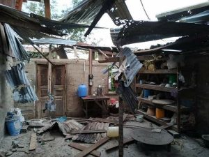 စစ်​ကောင်စီတပ်၏ လက်နက်ကြီး​ကြောင့် ဇွန်လ ၁၁ရက်​နေ့ ညပိုင်းက ဒီးမော့ဆိုမြို့နယ်၊ တနီးလာလဲ​ကျေးရွာရှိ နေအိမ်အချို့ ပျက်စီးသွား။